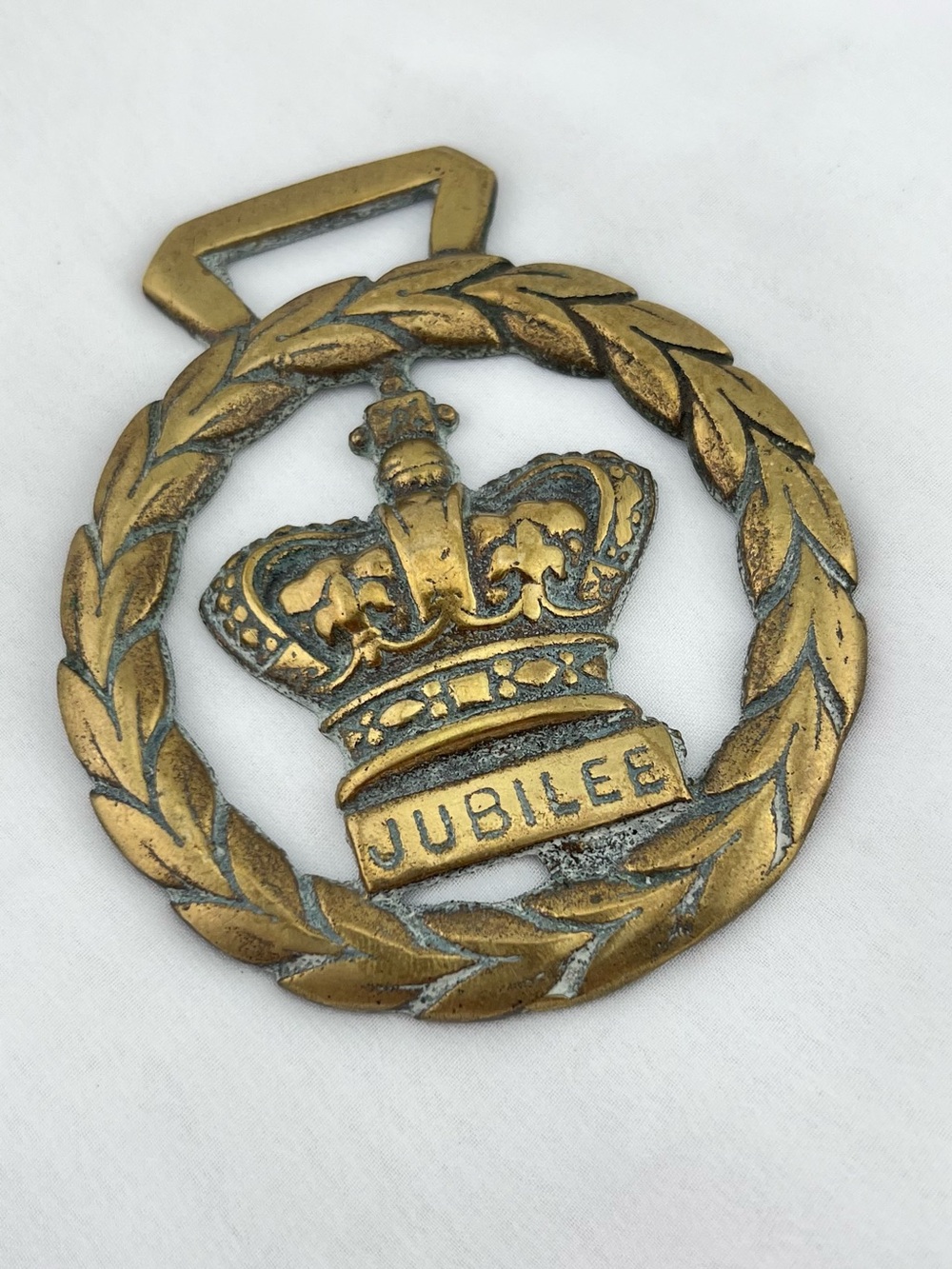 Brass Horse Medallion Vintage Queen Elizabeth II Crown Jubilee Laurel Harness